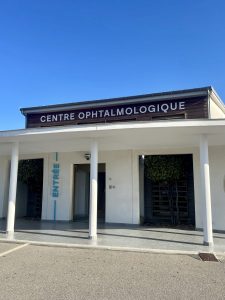 Devanture de DocVision, centre ophtalmologique